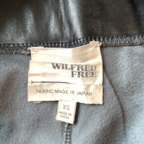 Aritzia Wilfred faux leather leggings Daria XS - Picture 10 of 10